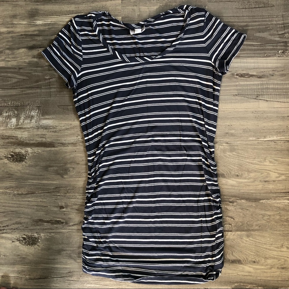 A Pea in the Pod maternity top